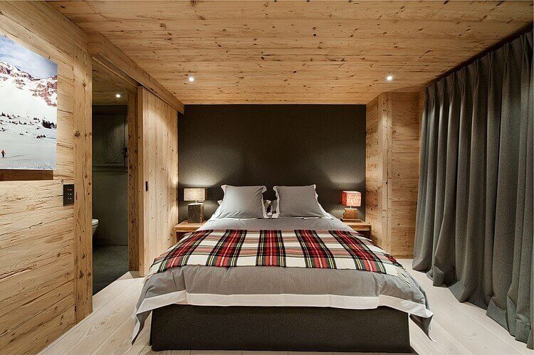Une chambre en bois ambiance montagne